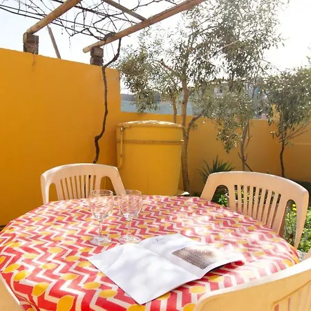 Yellow House-villetta Con Giardino *