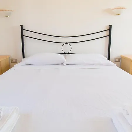 Appartement Yellow House-villetta A Due Passi Dal Mare *