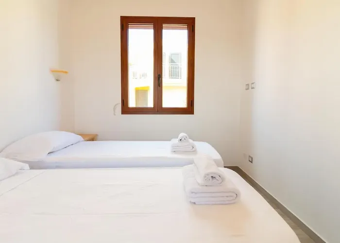 Appartement Yellow House-villetta A Due Passi Dal Mare *