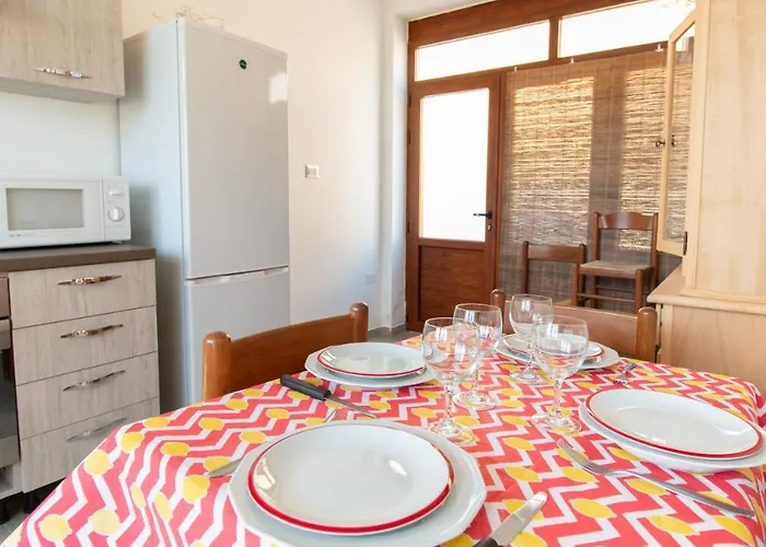 Appartement Yellow House-villetta A Due Passi Dal Mare Oristano